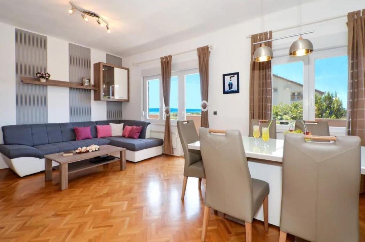 Apartments Villa Golden View Трогир Екстериор снимка