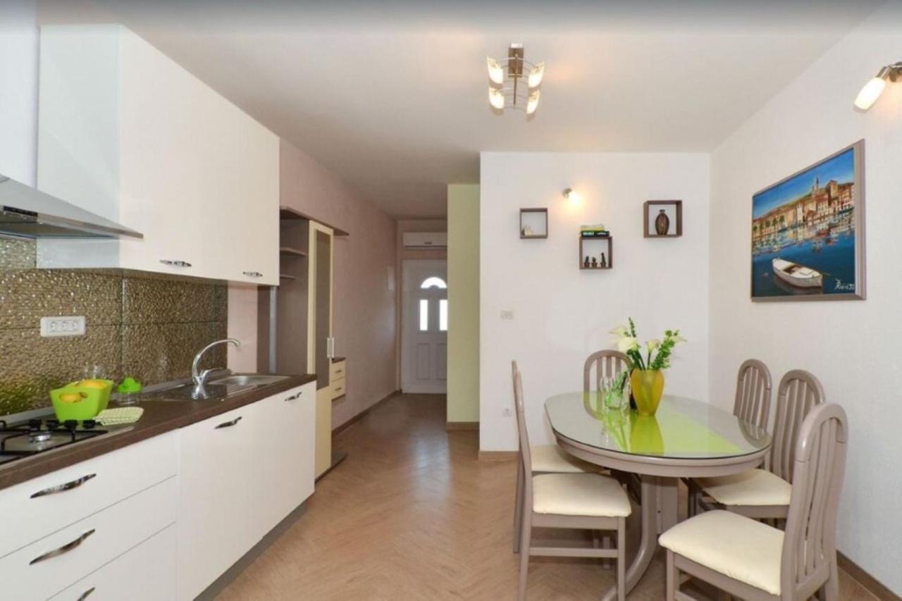 Apartments Villa Golden View Трогир Екстериор снимка