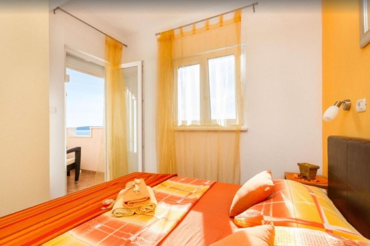 Apartments Villa Golden View Трогир Екстериор снимка