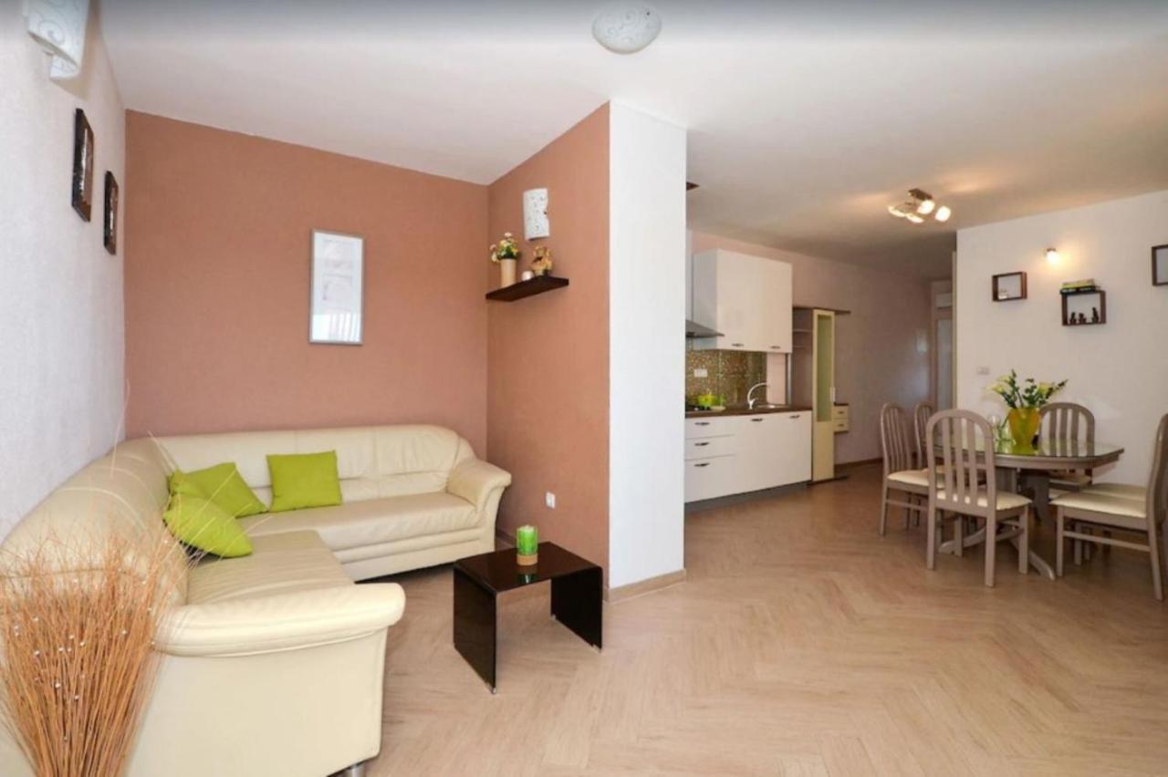 Apartments Villa Golden View Трогир Екстериор снимка