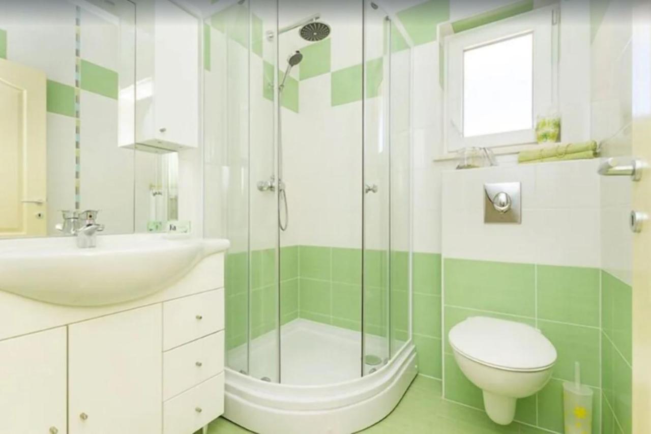 Apartments Villa Golden View Трогир Екстериор снимка