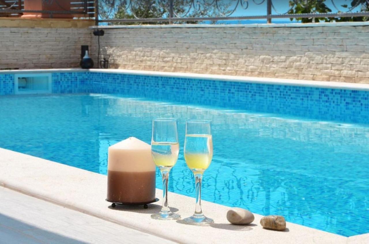 Apartments Villa Golden View Трогир Екстериор снимка